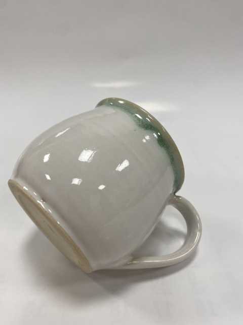 Kubek ceramiczny biały z zielona obwódka 200 ml, ceramika ręcznie robiona Kubek ceramiczny biały z zielona obwódka 200 ml, ceramika ręcznie robiona